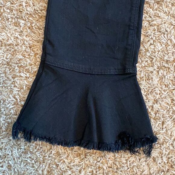 Black Orchid Black Stella Cropped Ruffle Frayed Jeans Size 26 - Picture 6 of 13